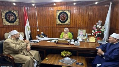 مدير تعليم مطروح يبحث مع الأزهر تعزيز التعاون لنشر القيم بالمدارس