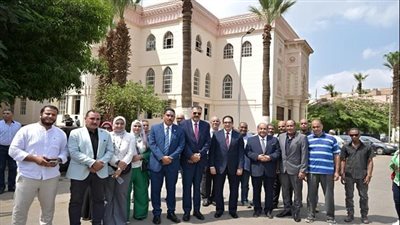 رئيس جامعة القاهرة يفتتح مسجد المدينة الجامعية بعد الانتهاء من أعمال التطوير