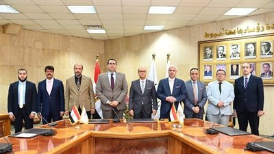 جامعة أسيوط تعزز شراكتها مع المصرية للتعلم الإلكتروني في البحث والتعليم