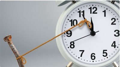 موعد التوقيت الشتوي 2025.. هل يسبق العام الدراسي الجديد؟