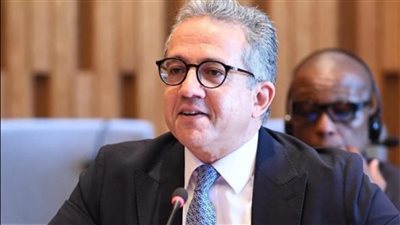 وزير التعليم العالي يُهنئ الدكتور خالد العناني لفوزه بجدارة بمنصب المدير العام لمنظمة اليونسكو