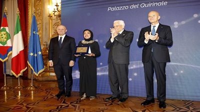 طالبة دكتوراة بالجامعة الأمريكية بالقاهرة تفوز بجائزة إيني العالمية لبحثها الرائد في مجال معالجة المياه المستدامة