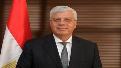 وزير التعليم العالي يؤكد التزام الجامعات المصرية بتمكين ذوي الإعاقة البصرية في اليوم العالمي للعصا البيضاء