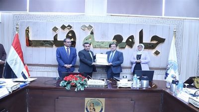 جامعة قنا تتوج كلية الصيدلة بالمركز الأول في مسابقة أفضل كلية لعام 2025