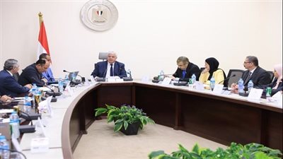 وزير التعليم العالي يعلن خطة تطوير صندوق الاستشارات والدراسات الفنية