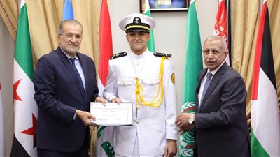  منح دراسية لمدة 4 سنوات كاملة لطلاب الأكاديمية العربية المتفوقين