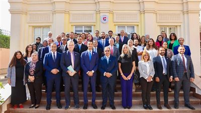 الجامعة البريطانية في مصر تفتتح مركز ملتقي الخريجين 