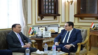 شراكة علمية جديدة تجمع جامعة القاهرة وجامعات كازاخستان لتعزيز التعاون الأكاديمي