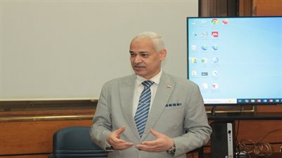 جامعة أسيوط تطلق فعاليات البرنامج التدريبي لتأهيل المتقدمين لمنصب عميد كلية