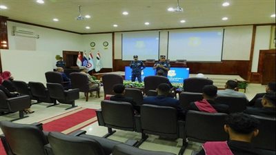 طلاب جامعة الأقصر يزورون قاعدة سفاجا البحرية