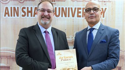 رئيس جامعة عين شمس يستقبل وفد مجمّع الجامعات الكندية وجامعة انجليا راسكن البريطانية 