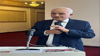 رئيس جامعة الريادة يشدد على جاهزية المحاضرات عبر المنصة قبل شرحها للطلاب