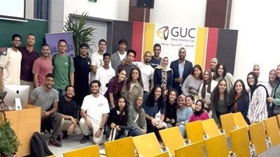 تعاون بين الجامعة الألمانية بالقاهرة والبورصة المصرية في تنفيذ برنامج تدريبي متخصص لطلاب تكنولوجيا الإدارة