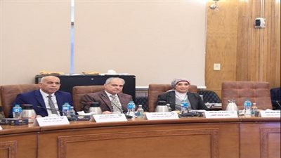 رئيس جامعة الأقصر يشارك في جلسة المجلس الأعلى للجامعات