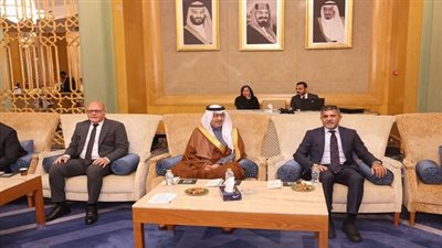 رئيس جامعة سوهاج يشارك في احتفالية اليوم العالمي للغة العربية