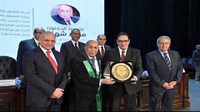 أستاذي الدكتور مفيد شهاب.. حين يلتقي العلم بالوطنية والإنسانية