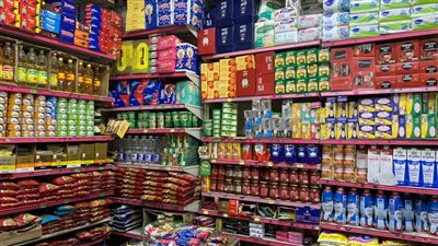 قائمة السلع الأساسية.. العدس وصل إلى 59 جنيها.. والزيت بـ 90 جنيها