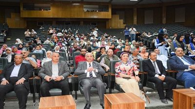 عرض الليلة الكبيرة يضيء مسرح جامعة أسيوط ضمن مهرجان الإبداع المسرحي