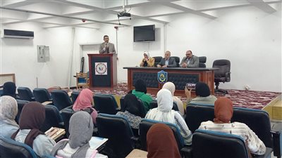 كلية التربية جامعة دمنهور تنظم ندوة توعوية حول ترشيد استهلاك الطاقة دعمًا للاستدامة