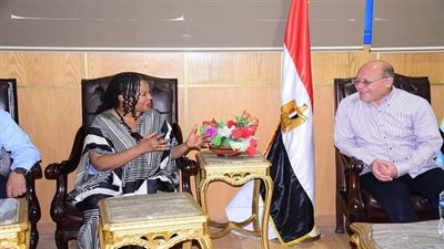 جامعة سوهاج الأهلية تستقبل وفد جامعة نورث ويست لتعزيز التعاون الدولي