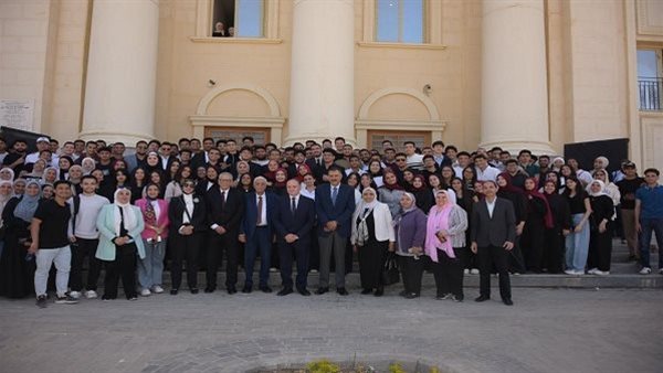 جامعة القاهرة الأهلية تطلق مبادرة نوعية لمكافحة التدخين    