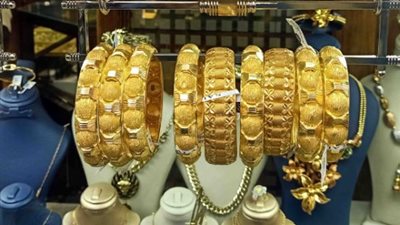 الذهب ينهي أسبوعه على انخفاض وعيار 21 يسجل 6980 جنيهًا