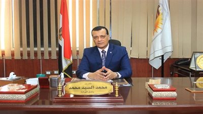 الدكتور محمد السيد وكيل وزارة التربية والتعليم بمحافظة سوهاج