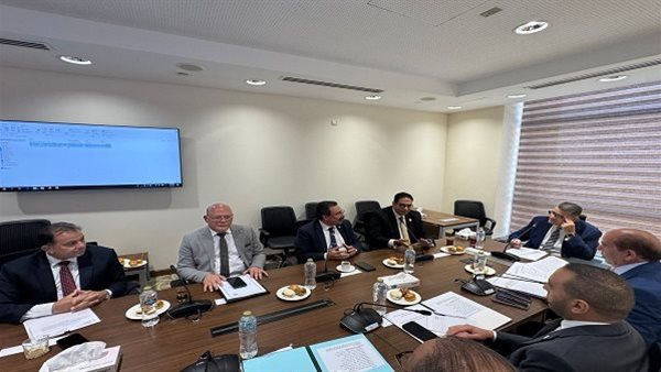 جامعة قنا تبرز دورها في تعزيز ثقافة حقوق الإنسان    