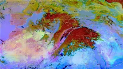 حالة الطقس اليوم.. أجواء حارة وأمطار تضرب بعض المحافظات