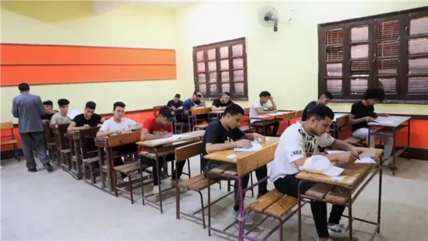 امتحانات الثانويه العامه    