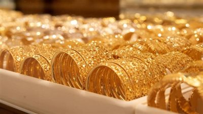 الذهب بين ضغوط الفائدة ومخاوف الأسواق.. إلى أين تتجه الأسعار خلال الفترة المقبلة؟