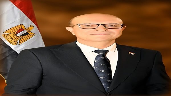 الدكتور أحمد المنشاوي رئيس جامعة أسيوط    