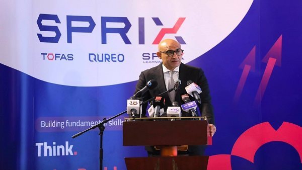 محمد عبد اللطيف وزير التربية والتعليم والتعليم الفني    